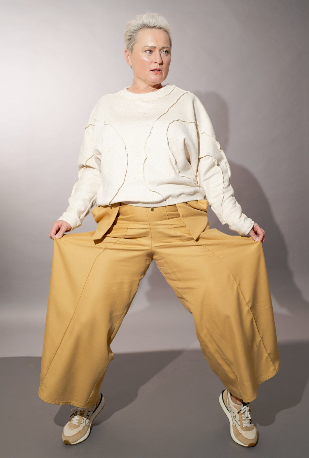Palazzo Pants in Gold Sand, Vorderansicht